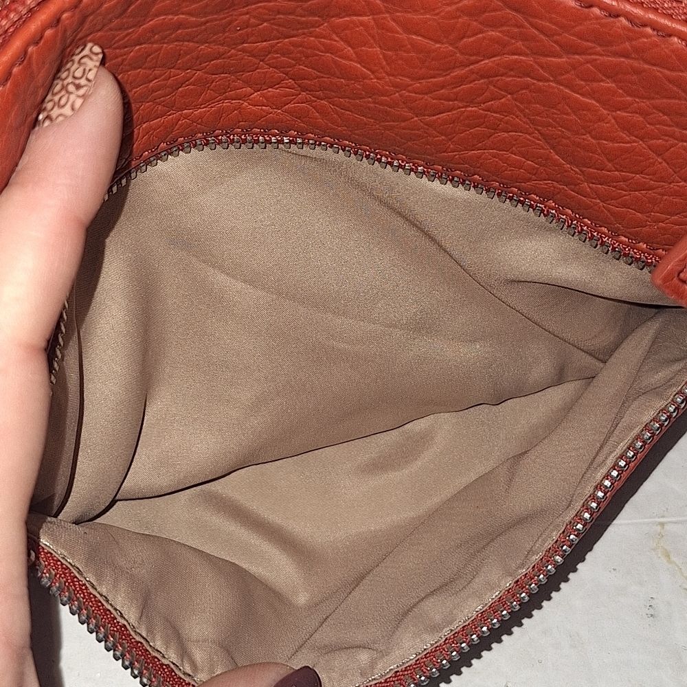 Nine West Small Faux Pebble Leather Crossbody Bag Coral Red Adjustable Strap GUC - Picture 8 of 13